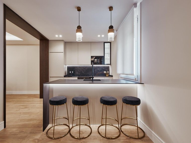 Apartment for Sale in Madrid, Madrid 5