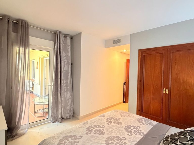 Apartment for Sale in Costa Blanca Torrevieja, Alicante 16