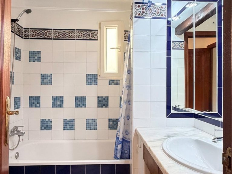Apartment for Sale in Costa Blanca Torrevieja, Alicante 17
