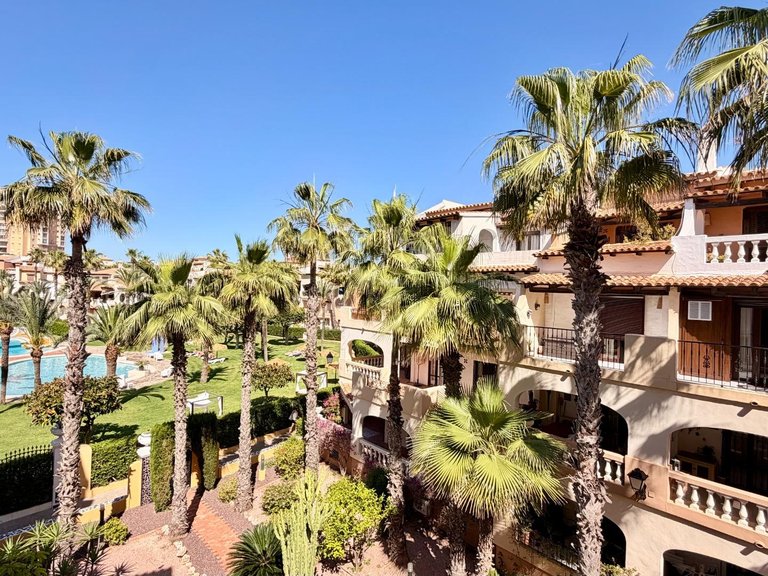 Apartment for Sale in Costa Blanca Torrevieja, Alicante 37