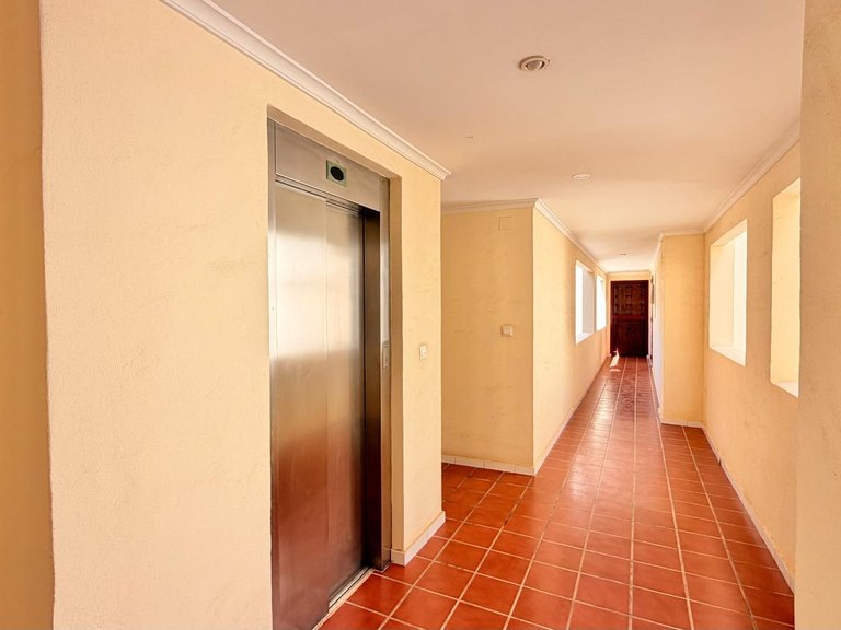 Apartment for Sale in Costa Blanca Torrevieja, Alicante 39