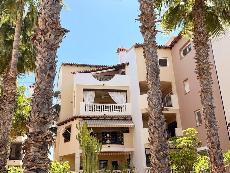 Apartment for Sale in Costa Blanca Torrevieja, Alicante 43