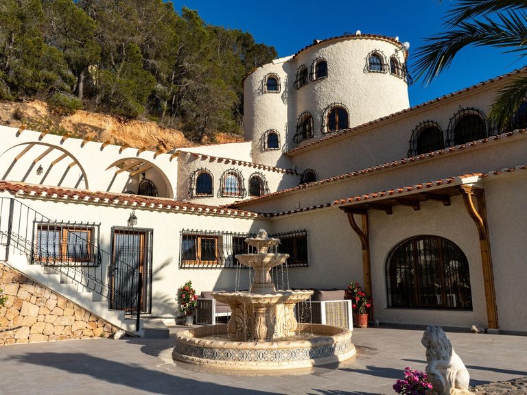 Villa for Sale in Altea, Alicante 5