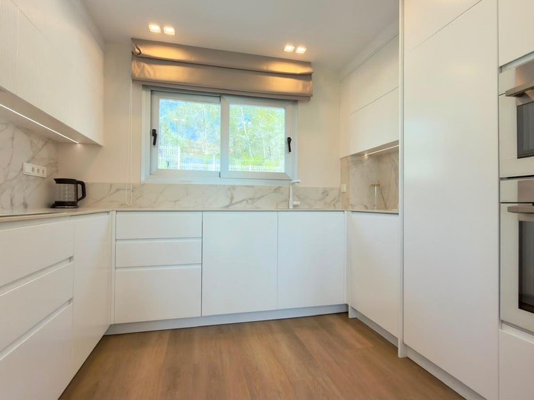 Villa for Sale in La Nucía, Alicante 6