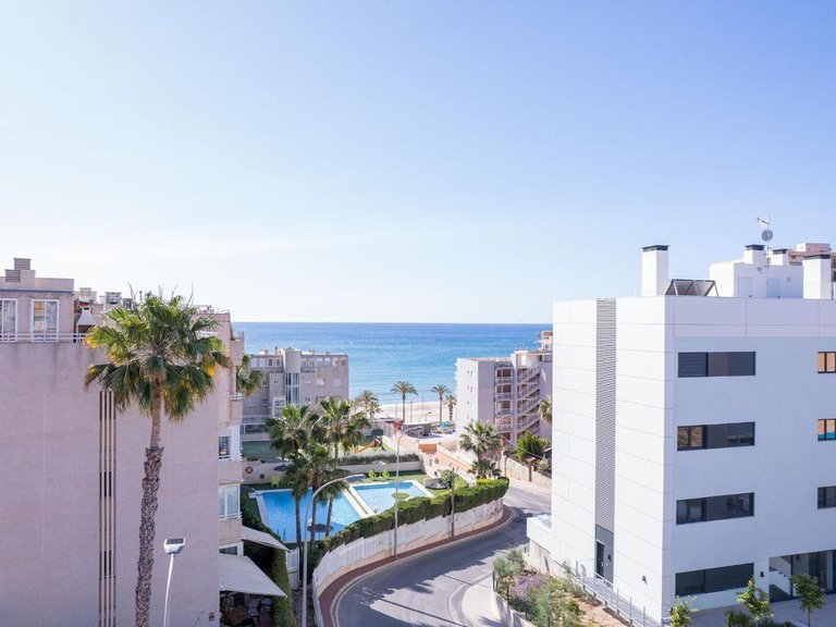 Apartment for Sale in El Campello, Alicante 1