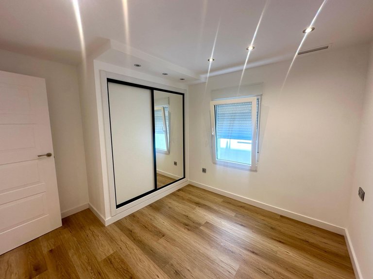 Apartment for Sale in Alicante, Alicante 8