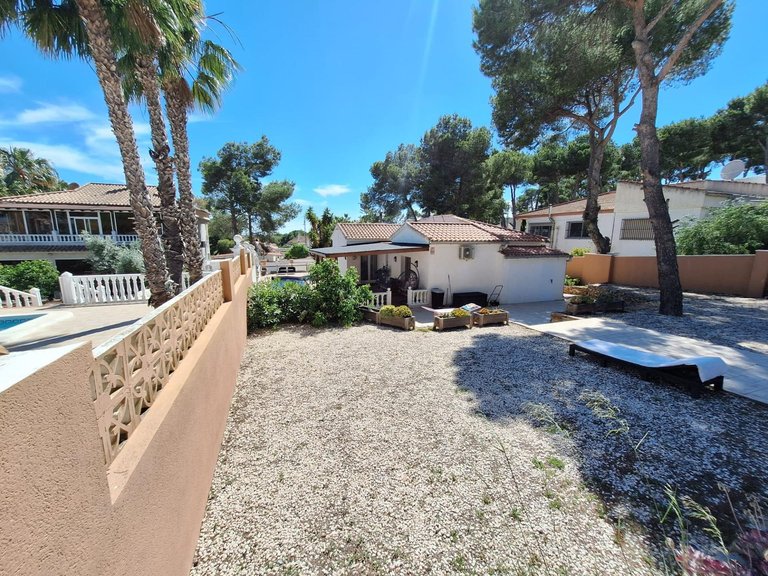 Villa for Sale in Pilar De La Horadada, Alicante 4