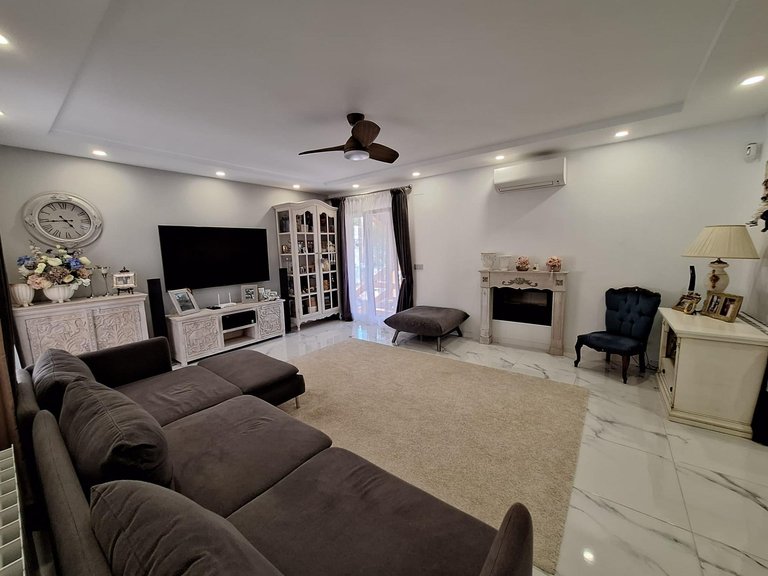 Villa for Sale in Pilar De La Horadada, Alicante 6