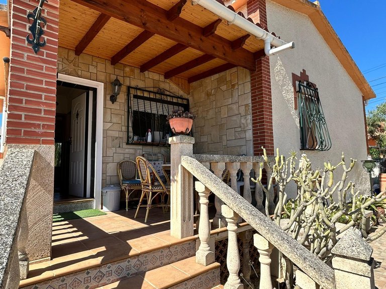 Villa for Sale in La Nucía, Alicante 3