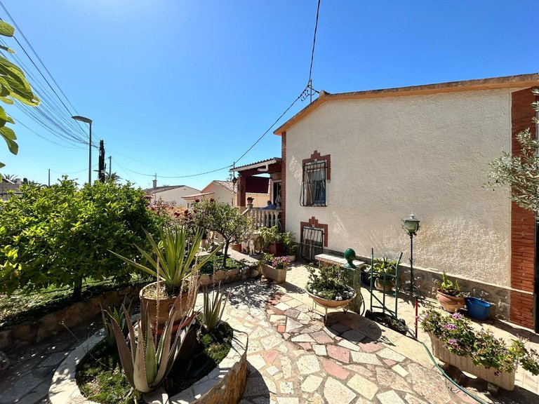 Villa for Sale in La Nucía, Alicante 4