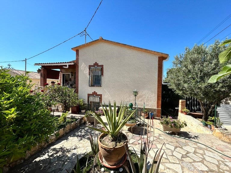 Villa for Sale in La Nucía, Alicante 5