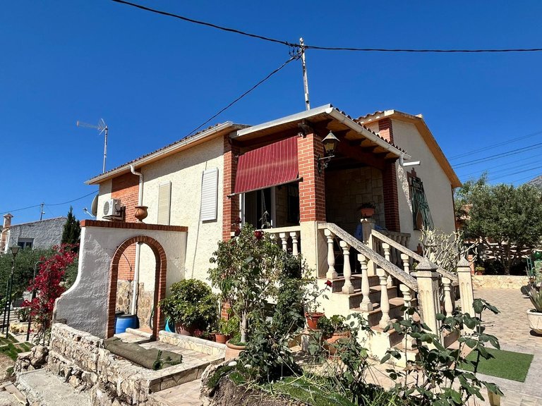 Villa for Sale in La Nucía, Alicante 7