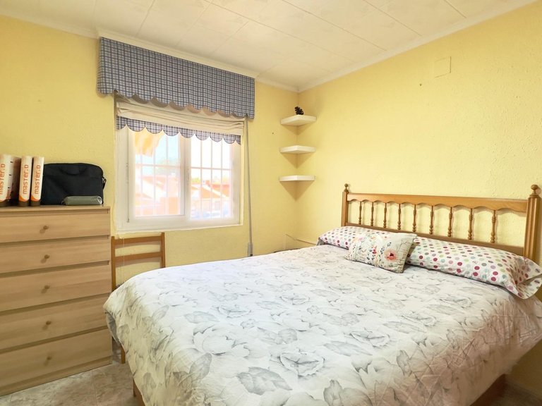 Villa for Sale in Torrevieja, Alicante 8