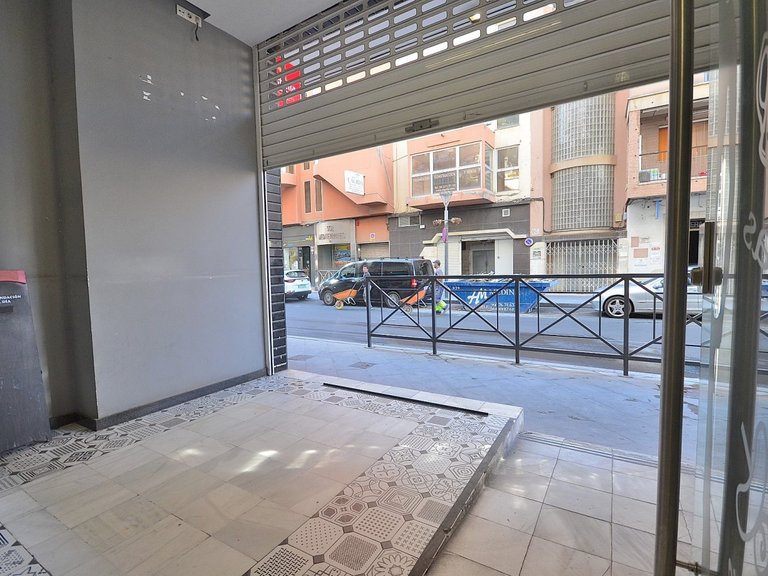 Commercial for Sale in Torrevieja, Alicante 12