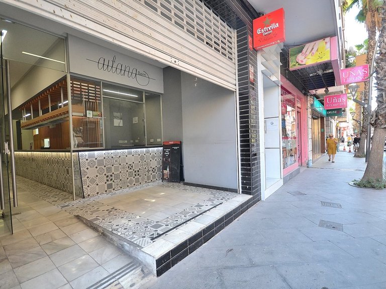 Commercial for Sale in Torrevieja, Alicante 4