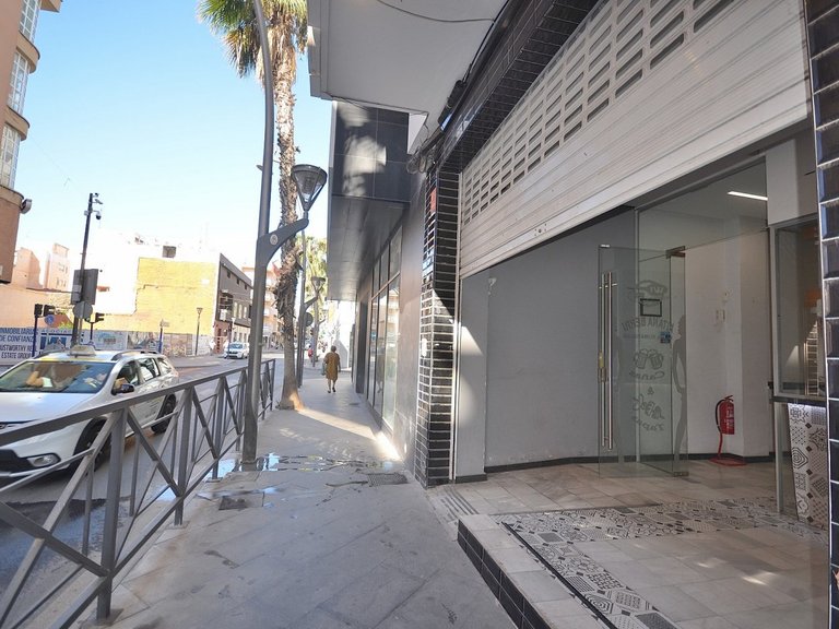 Commercial for Sale in Torrevieja, Alicante 5