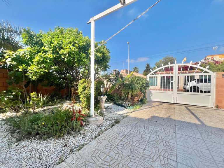 Villa for Sale in Orihuela Costa, Alicante 7