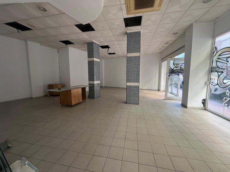 Commercial for Sale in Torrevieja, Alicante 3
