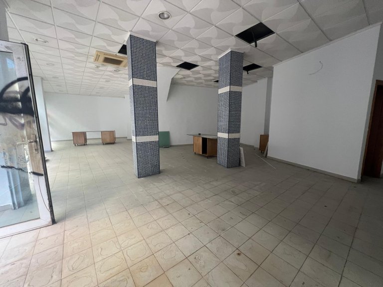 Commercial for Sale in Torrevieja, Alicante 4