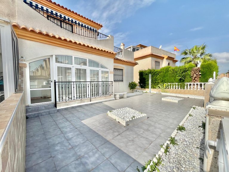 Town House for Sale in Orihuela Costa, Alicante 2