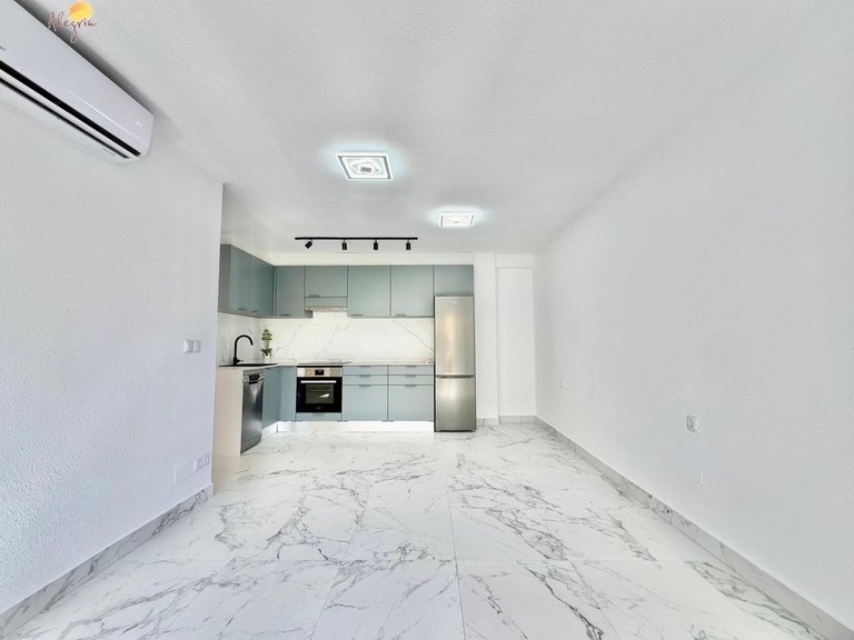 Apartment for Sale in Torrevieja, Alicante 10