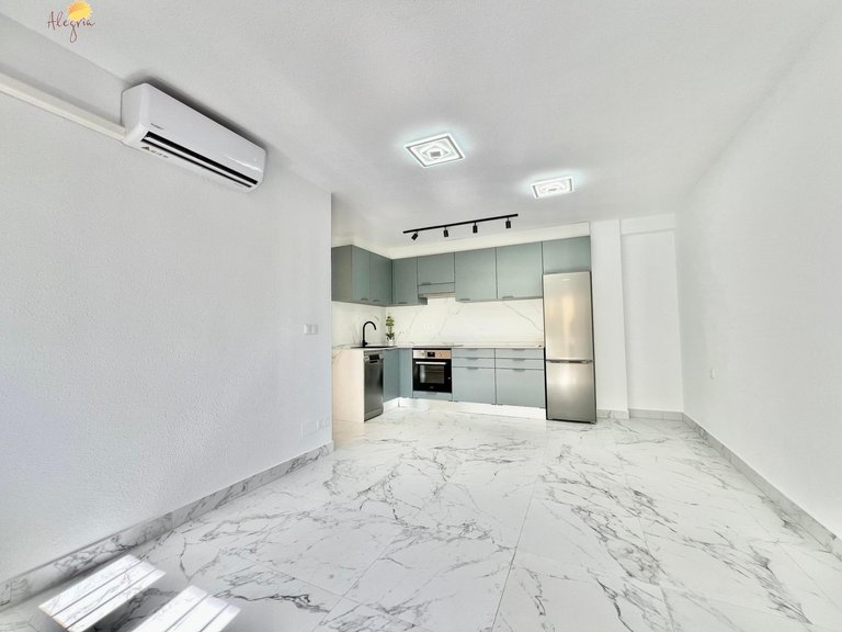 Apartment for Sale in Torrevieja, Alicante 11