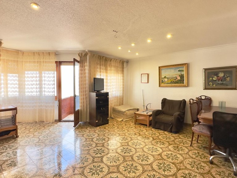 Apartment for Sale in Torrevieja, Alicante 1