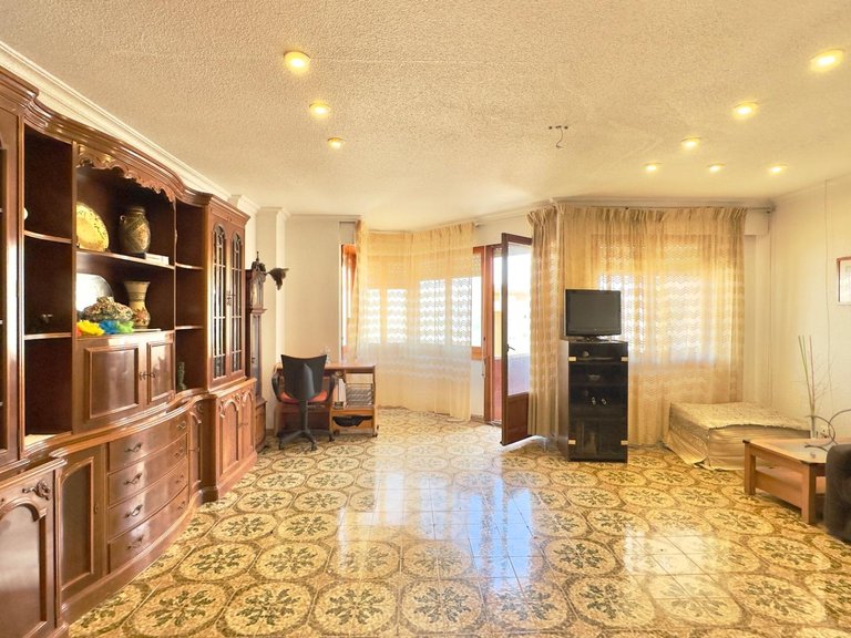 Apartment for Sale in Torrevieja, Alicante 2
