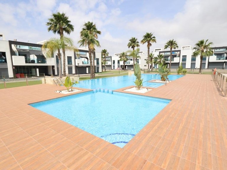 Apartment for Sale in Guardamar Del Segura, Alicante 1