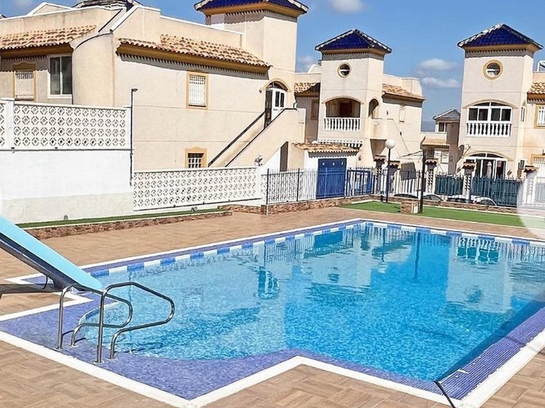 Apartment for Sale in Guardamar Del Segura, Alicante 1
