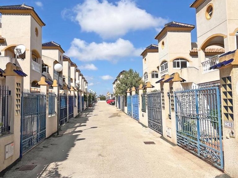 Apartment for Sale in Guardamar Del Segura, Alicante 4