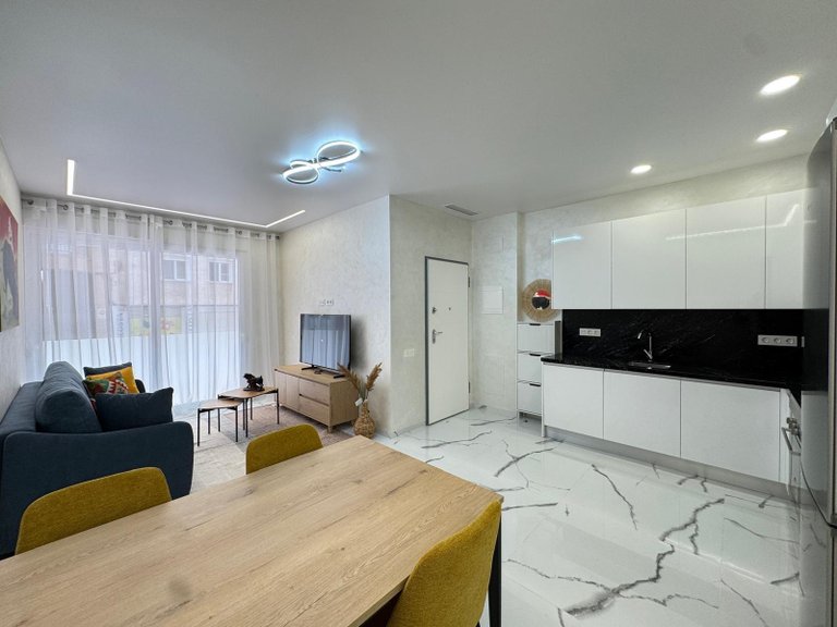 Apartment for Sale in Torrevieja, Alicante 1