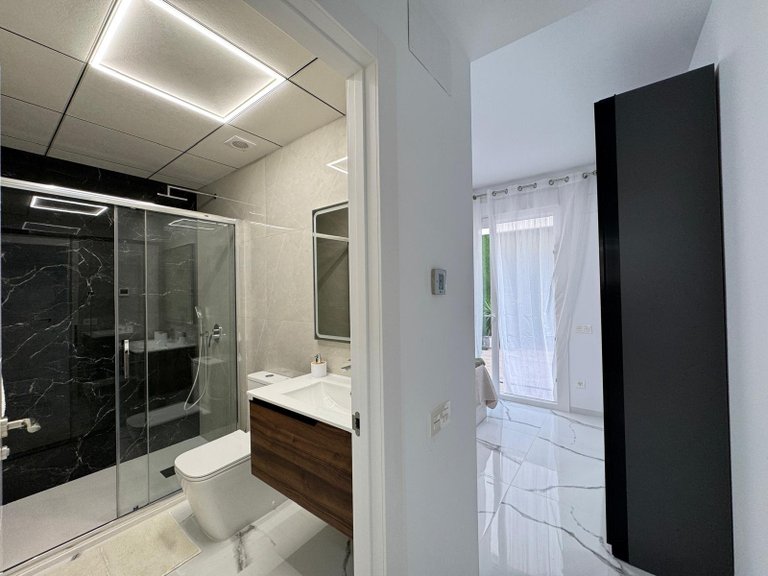 Apartment for Sale in Torrevieja, Alicante 27