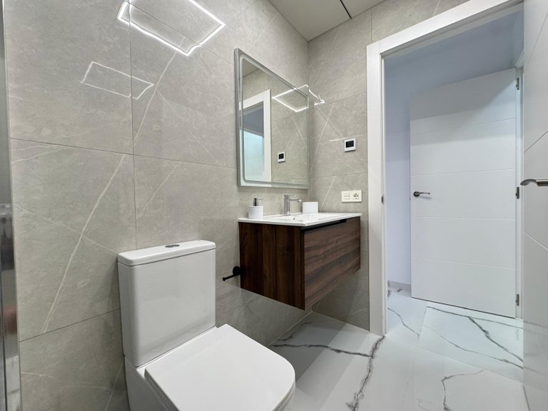 Apartment for Sale in Torrevieja, Alicante 31