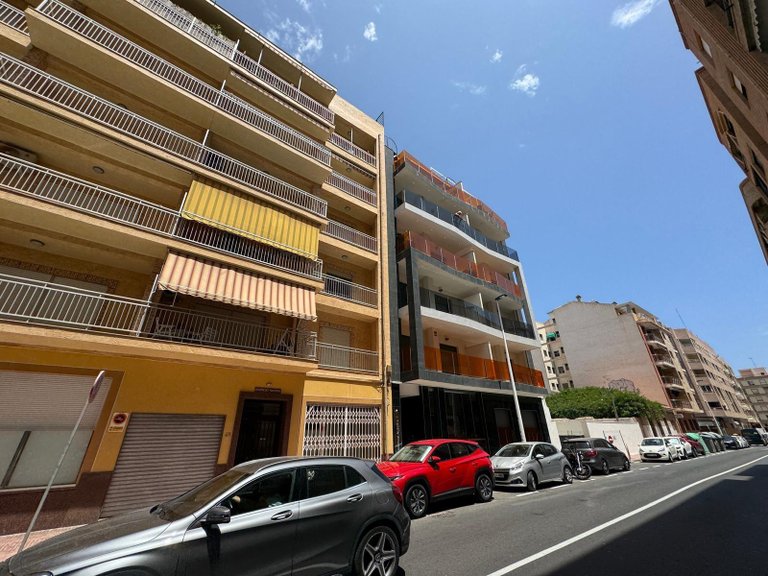 Apartment for Sale in Torrevieja, Alicante 44