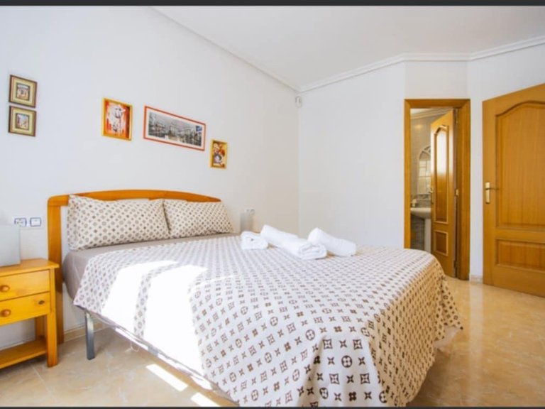 Apartment for Sale in Torrevieja, Alicante 1
