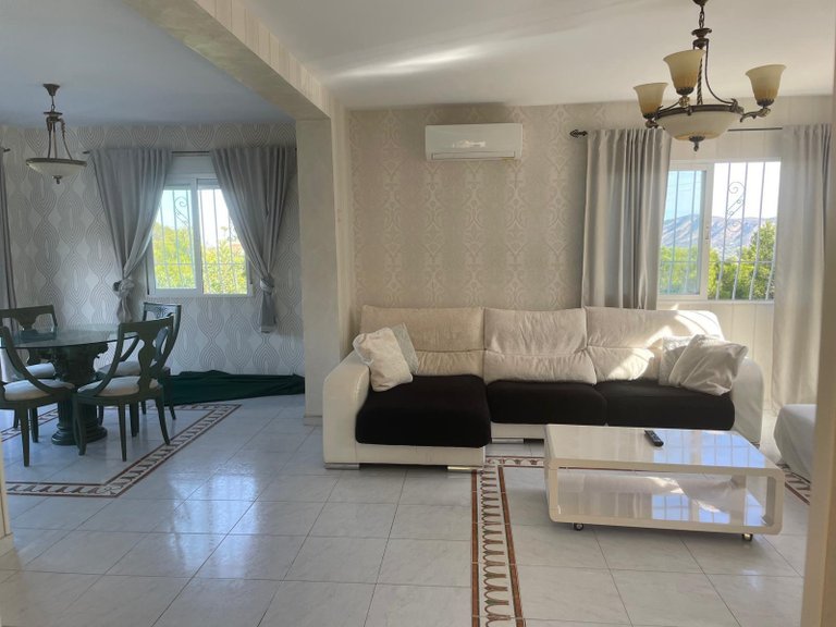 Villa for Sale in La Nucía, Alicante 5