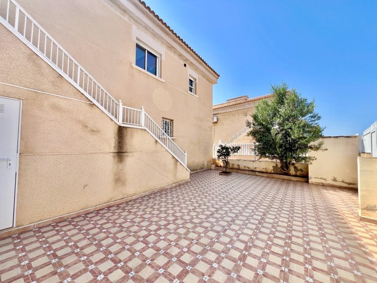 Villa for Sale in Torrevieja, Alicante 6