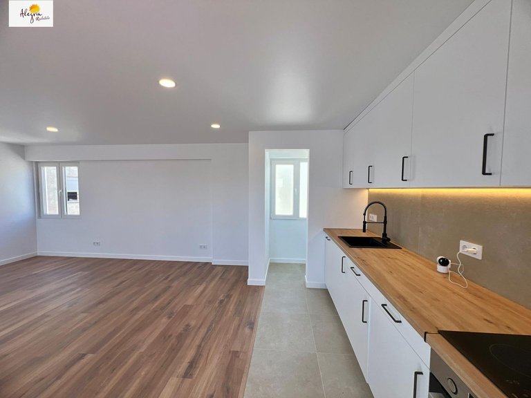 Apartment for Sale in Manises, Valencia 10