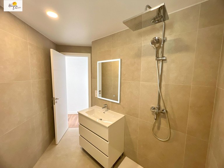 Apartment for Sale in Manises, Valencia 15