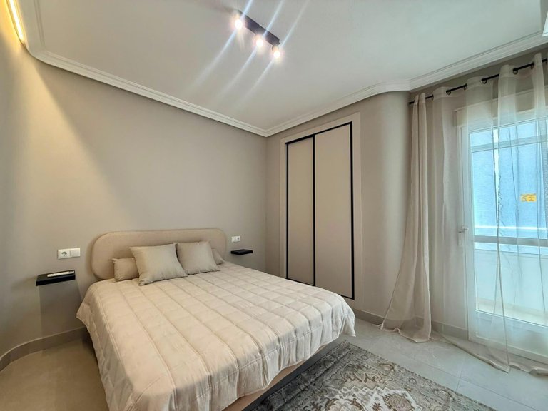 Apartment for Sale in Torrevieja, Alicante 27