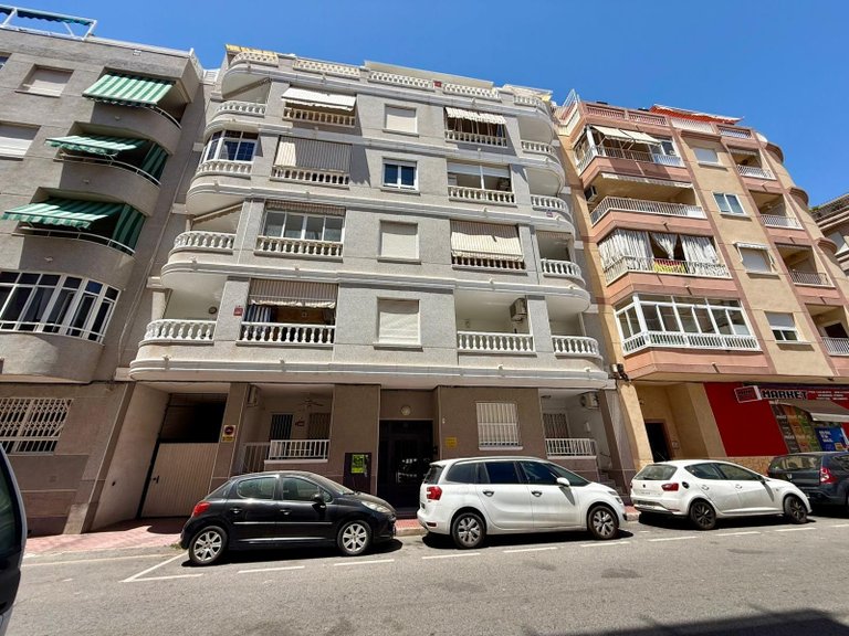 Apartment for Sale in Torrevieja, Alicante 31