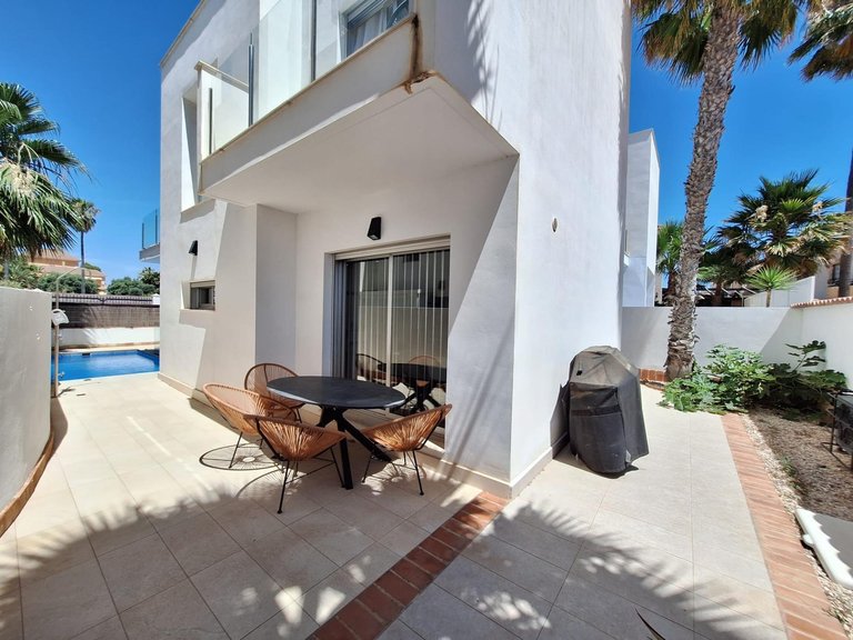 Villa for Sale in Torrevieja, Alicante 3