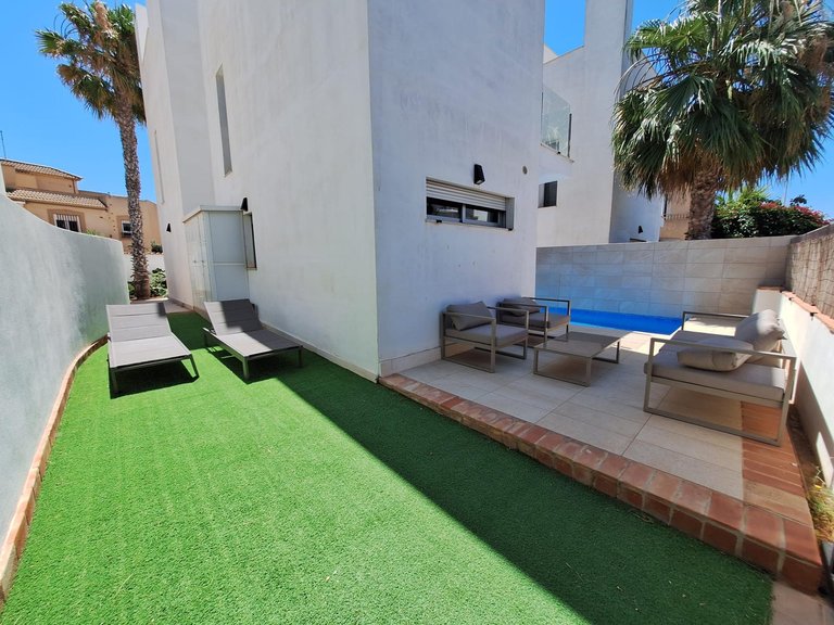 Villa for Sale in Torrevieja, Alicante 4