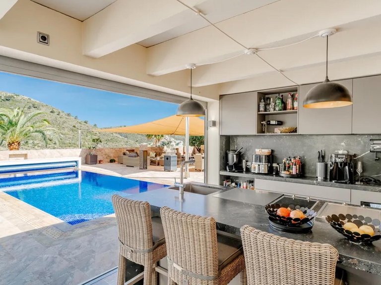 Villa for Sale in Moraira, Alicante 10
