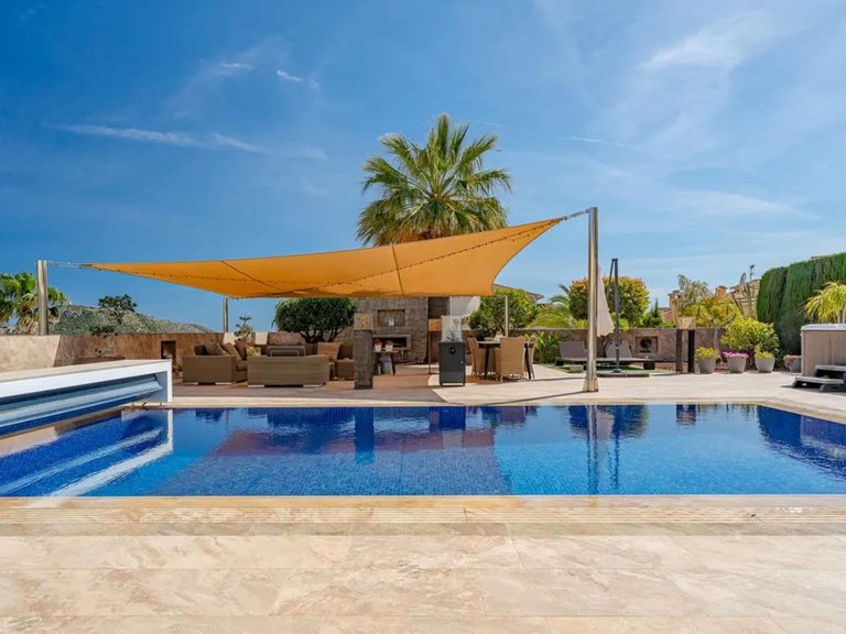 Villa for Sale in Moraira, Alicante 4