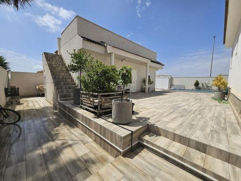Town House for Sale in Ciudad Quesada, Alicante 1