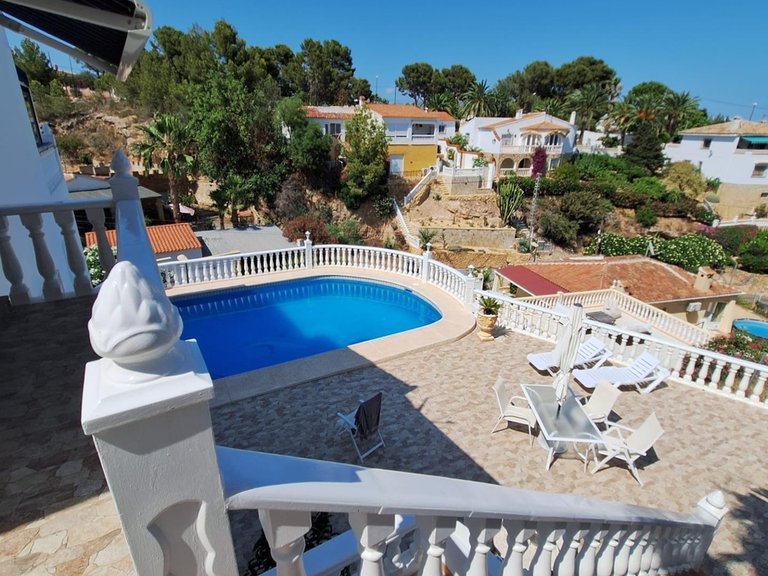 Villa for Sale in La Nucía, Alicante 4