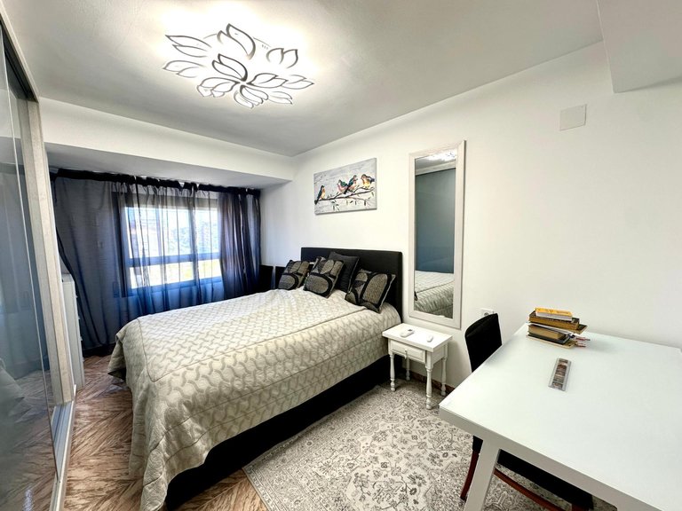 Apartment for Sale in Alicante, Alicante 1
