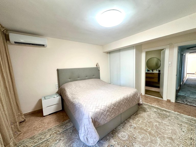 Apartment for Sale in Alicante, Alicante 14